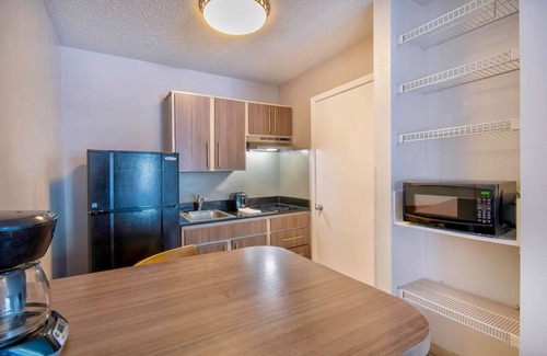 Medical Center District Hotel | Studio 6 San Antonio, TX - Medical Center