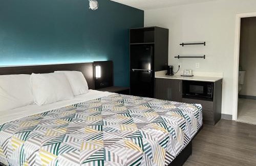 Lafayette Hotel | Studio 6 Suites - Lafayette, IN