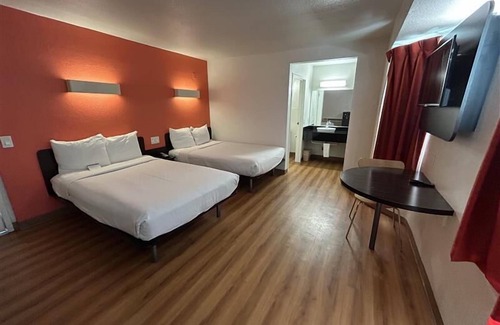 La Sierra Hotel | Studio 6 Suites - Riverside, Ca