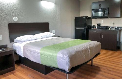 Wichita Hotel | Studio 6 Wichita, KS - Airport