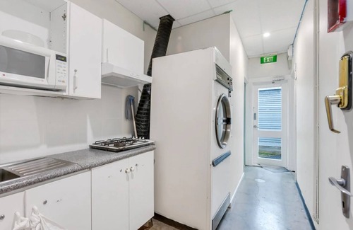 Adelaide Central Business District Cabina | Studio 7 - Wright Lodge