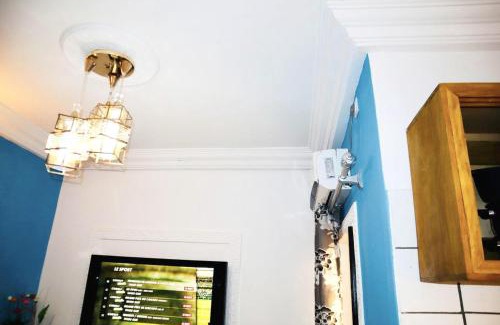 Douala Apartamento | Studio A4 B-ssadi Santa Lucia wifi canal gardien