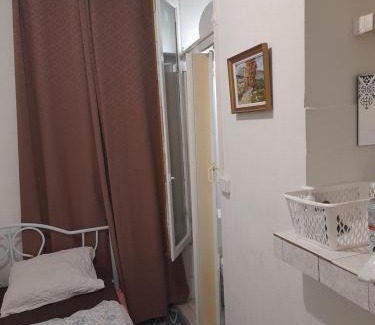 Saint-Ouen Hotel | Studio abir
