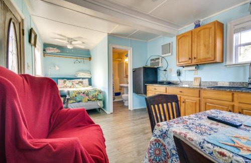 Shoreline Park Apartamento | Studio about 5 Mi to Waveland Beach and Pier!