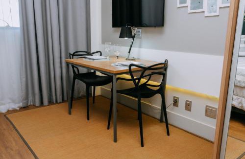 Batel Apartamento | Studio Aconchegante no Batel Cama King WiFi e Estac