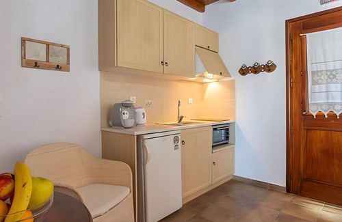 Pachena Apartamento | Estudio 'Aktaia' con jardín compartido, Wi-Fi y aire acondicionado