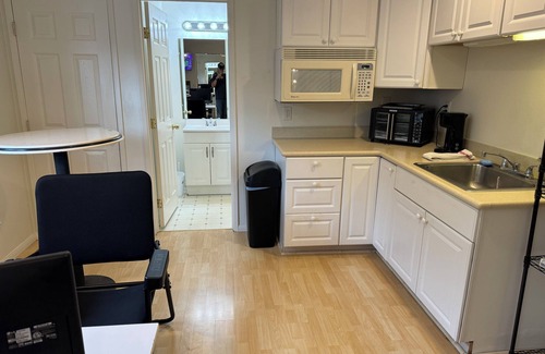 Glendora Apartamento | Studio - An Easy Stroll to the Glendora Village