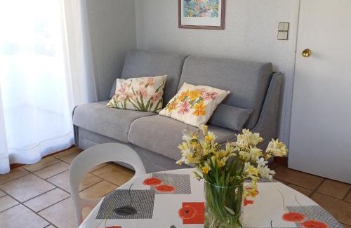 Cavaliere Apartamento | Studio Antares-1 by Interhome