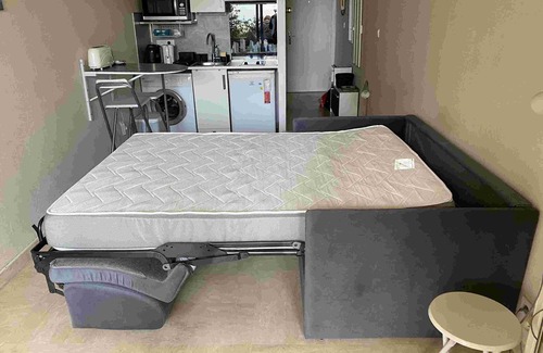 Fabron Apartamento | Estudio toda comodidad en residencia de lujo, piscina, tenis, garaje.