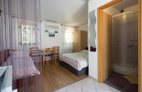 Gornji Karin Apartamento | Studio Apartman Ema