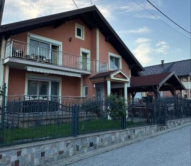 Zapresic Apartamento | Studio Apartman Karlo