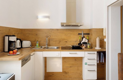 Wiesenburg/Mark Apartamento | Studio Apartment 'Cottage Im Fläming' with Private Terrace, Shared Garden and Wi-Fi