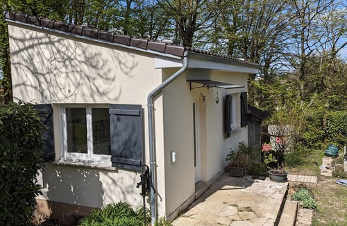 Levis-Saint-Nom Apartamento | Studio Apartment 'Tout Confort Jardin Partagé' with Private Terrace, Shared Garden and Wi-Fi