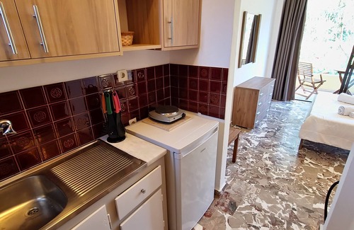 Melikia Apartamento | Apartamento estudio 'Alexandra Studio 8' con balcón privado y Wi-Fi