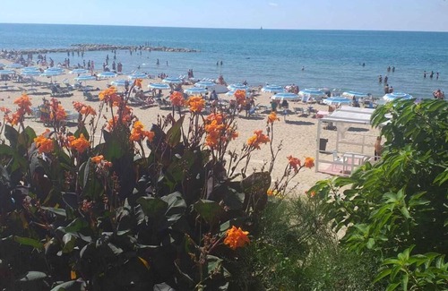 Borgo Santa Maria Apartamento | Estudio, primera línea de mar, 2° piso, acceso privado a la playa (Narciso)