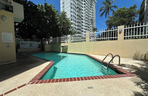 Parque Apartamento | Studio Apartment by the Beach, Pool, Nightlife and Eats