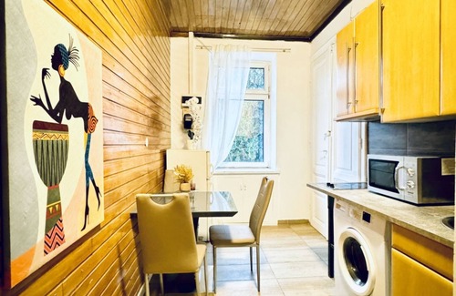 Grinzing Apartamento | Studio Apartment for 4P, 10Min to FAC Platz
