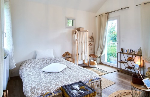 Moirans Apartamento | Apartamento estudio 'Home Just Be' con Wi-Fi y jardín