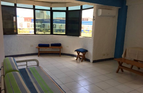 Margarita Island Apartamento | Apartaestudio Frente C.Cial La Vela, cerca playa,con piscina vigilancia 24 horas