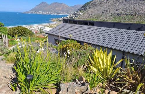 Fish Hoek Apartamento | Studio Apartment in Glencairn