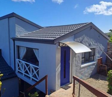 Fish Hoek Apartamento | Studio Apartment in Glencairn
