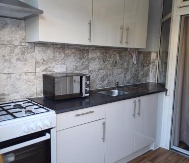 Edmonton Casa | Studio Apartment in London