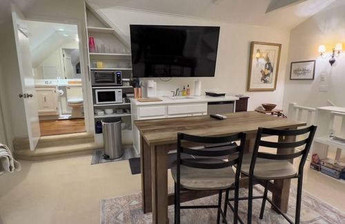Mirror Lake Apartamento | Studio Apartment in the Mirror Lake area of Highlands, NC