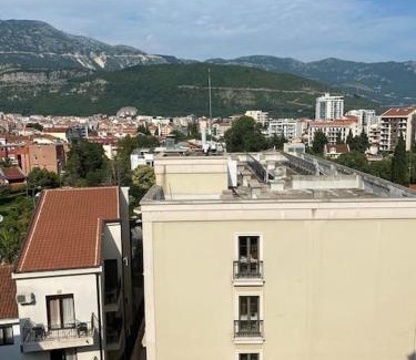 Babin do Apartamento | Studio apartment in the city center, Budva