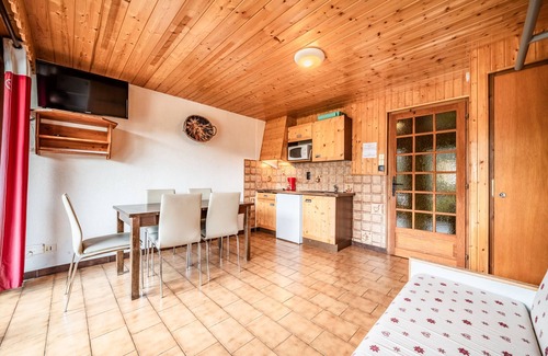 Chatel Apartamento | Apartamento estudio 'Le Garolou - 4 Pers' con vistas a la montaña, balcón y Wi-Fi