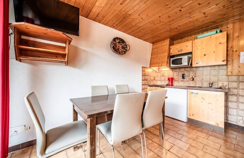 Chatel Apartamento | Apartamento estudio 'Le Garolou - 4 Pers' con vistas a la montaña, balcón y Wi-Fi