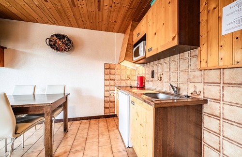 Chatel Apartamento | Apartamento estudio 'Le Garolou - 4 Pers' con vistas a la montaña, balcón y Wi-Fi