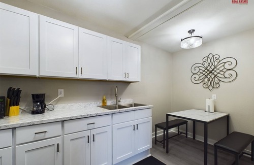 Munising Apartamento | Studio Apartment Located in the Center of Downtown Munising