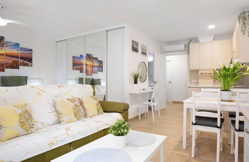 Barbate Apartamento | Estudio Apartamento "Loft Centro Historico Barbate" cerca del Mar con Wi-Fi