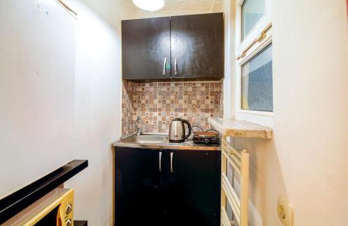 Mecidiyekoy Apartamento | Studio Apartment on Garden Floor in the Center of Mecidiyeköy