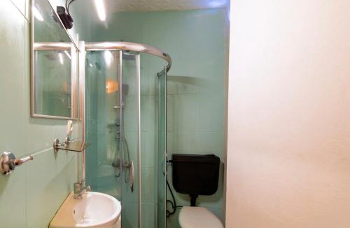 Mecidiyekoy Apartamento | Studio Apartment on Garden Floor in the Center of Mecidiyeköy