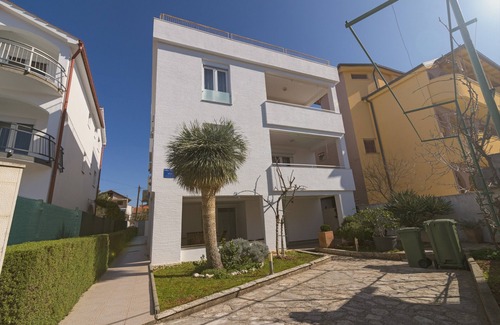 Pirovac Apartamento | Studio apartment on the first floor