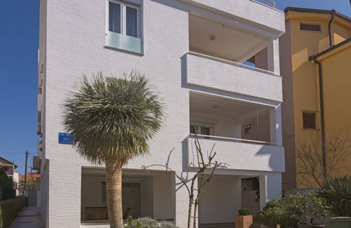 Pirovac Apartamento | Studio apartment on the first floor