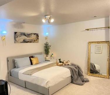 Elko Casa | Studio Apartment on The Hill in Elko
