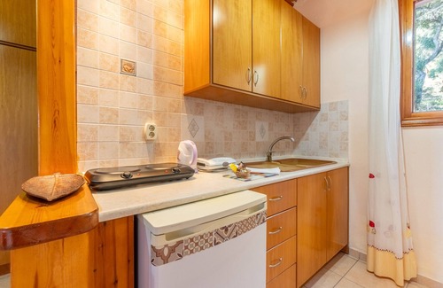Lakones Apartamento | Apartamento estudio 'One Bedroom Apartment Vasillis' con balcón, Wi-Fi y aire acondicionado.