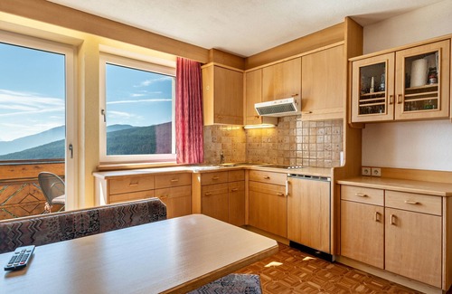 Maranza Apartamento | Apartamento estudio 'Spinges' con vistas a la montaña, terraza privada y Wi-Fi