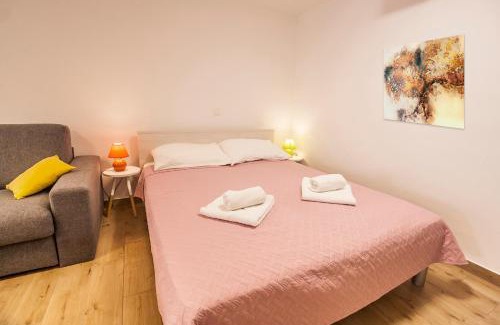Muntic Apartamento | Studio & Apartment 'The Roots Apartments' near Pula, Istria, Croatia