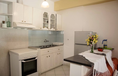 Parelia Apartamento | Studio Apartment Tonia With sea View and Garden - Pelekas Beach, Corfu