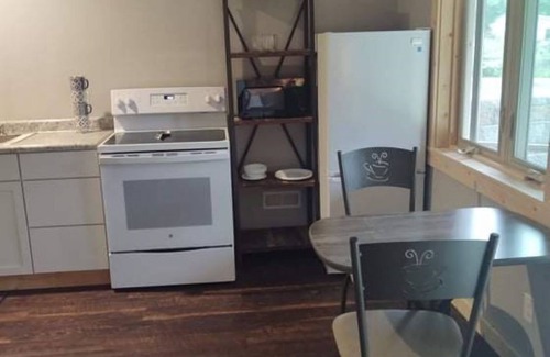 Williamsburg Casa | Studio Apartment with patio. Casino, Flint Fields Equestrian , State Trails.