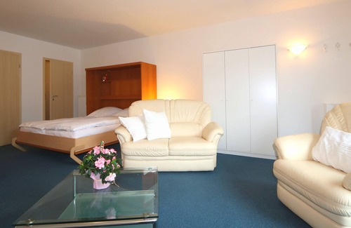 Sildemow Apartamento | Apartamento tipo estudio con terraza, estacionamiento privado, pequeño lago 500 m