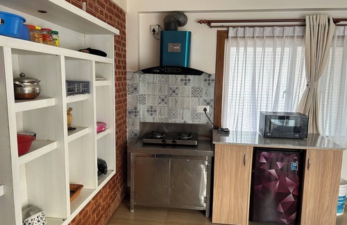 Kathmandu Apartamento | Studio Apartment with fully equipped kitchen, WiFi, & AC in delightful Kathmandu