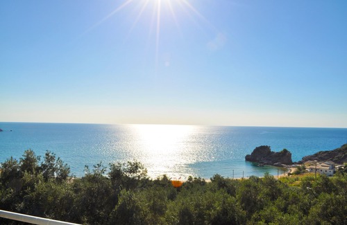 Parelia Apartamento | Studio Apartments With Swimming Pool and sea View - Pelekas Beach