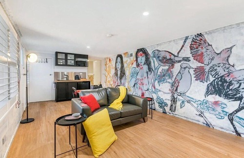 Daylesford Apartamento | Studio Art on Duke Su