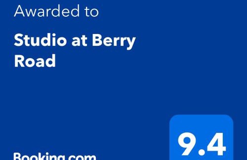 Suva Apartamento | Studio at Berry Road