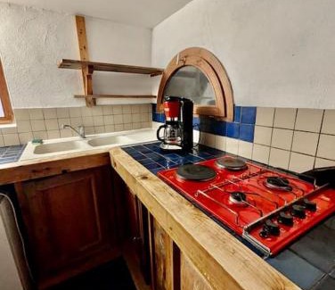 Secteur 2 Apartamento | Studio Atypique en Hyper Centre - Calme avec Wifi