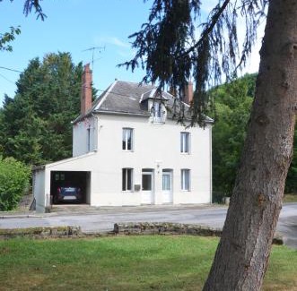 Chambon-sur-Voueize Apartamento | studio "Au Bord de l'Eau" 2